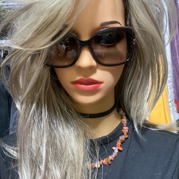 Chic Black Sunglasses main image 11